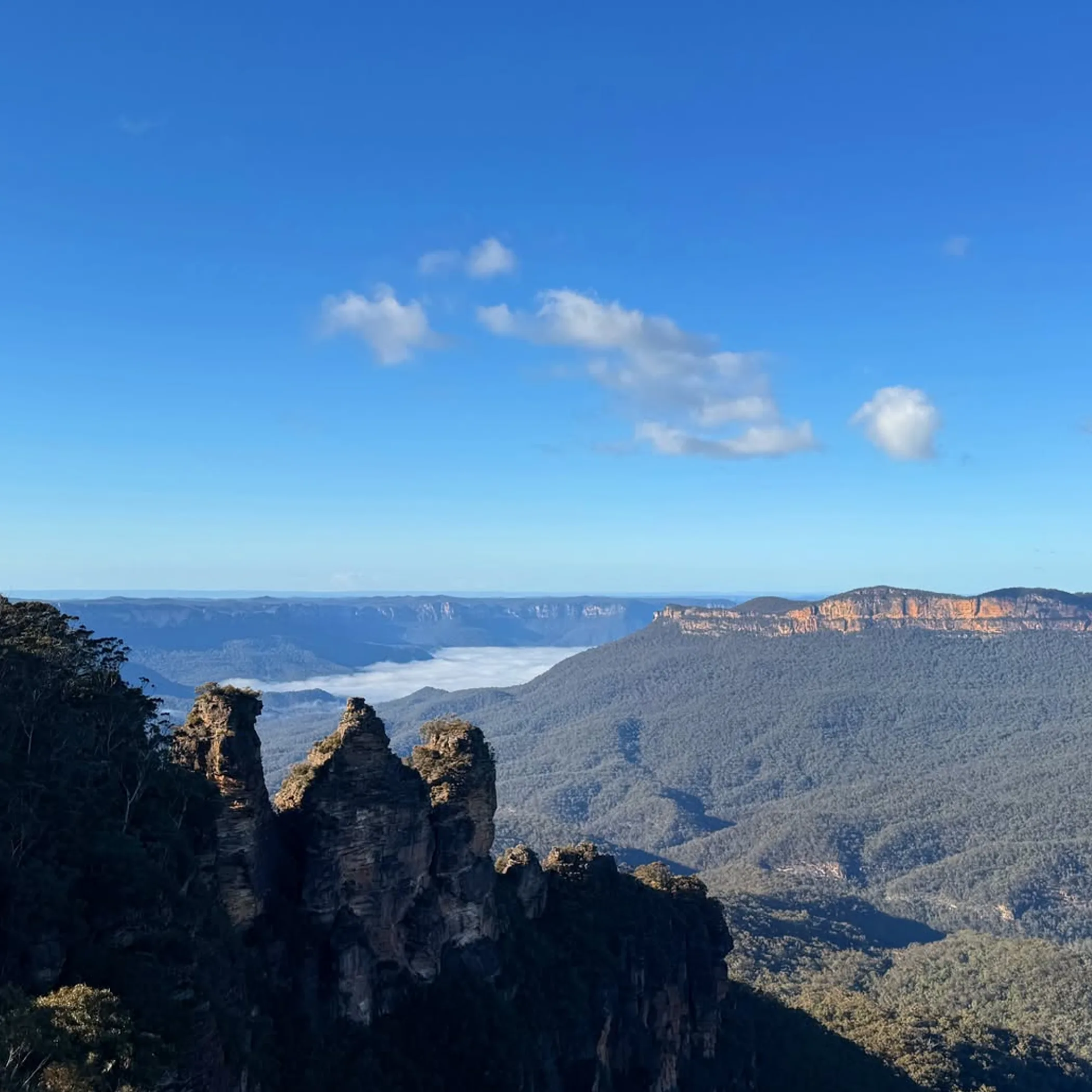 blue mountains scenic landscape view